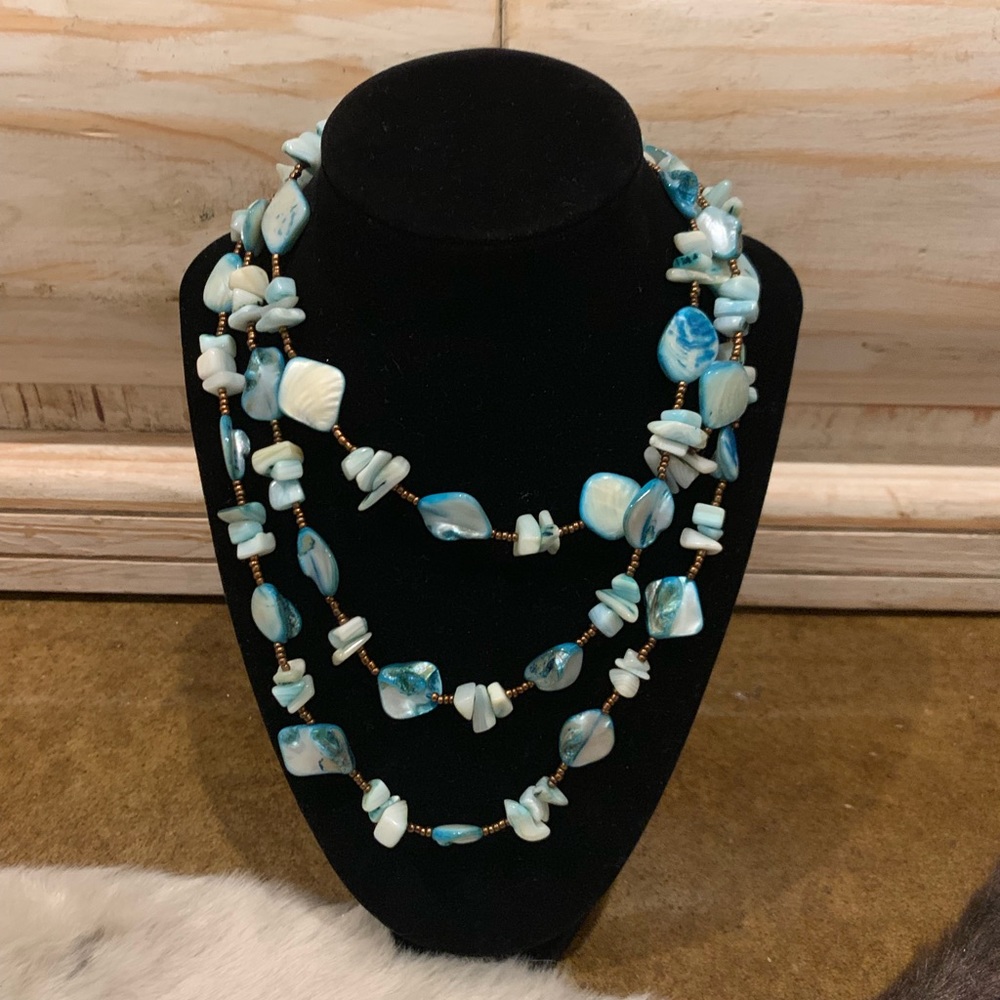 One Strand Turquoise Necklace
